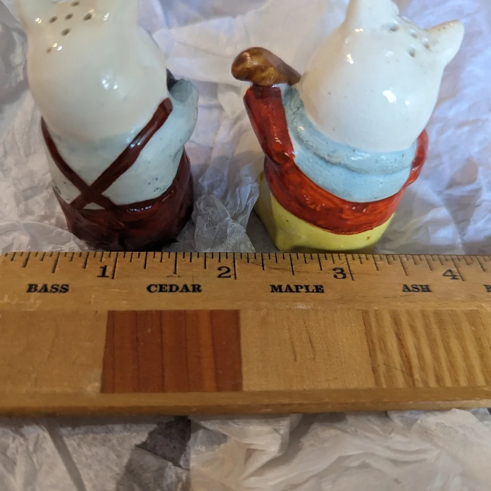 Vintage pig salt and pepper